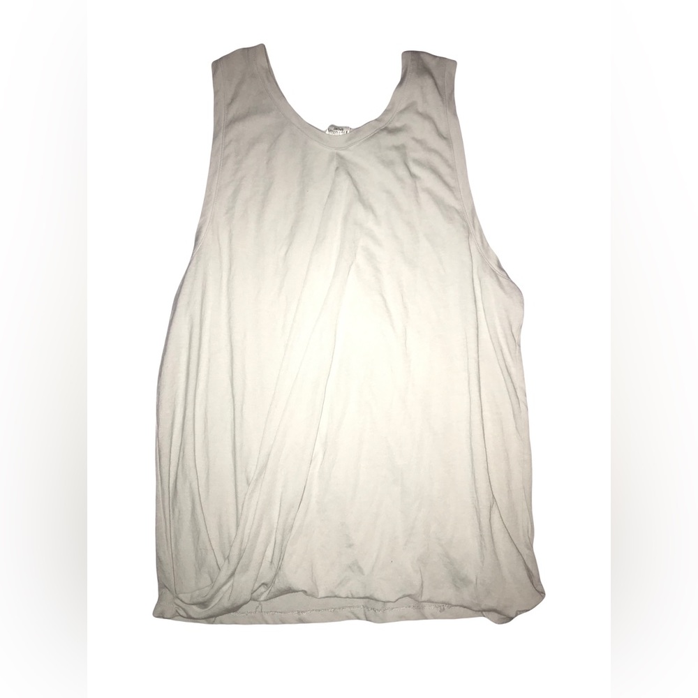 New Victoria Sports tank top size medium